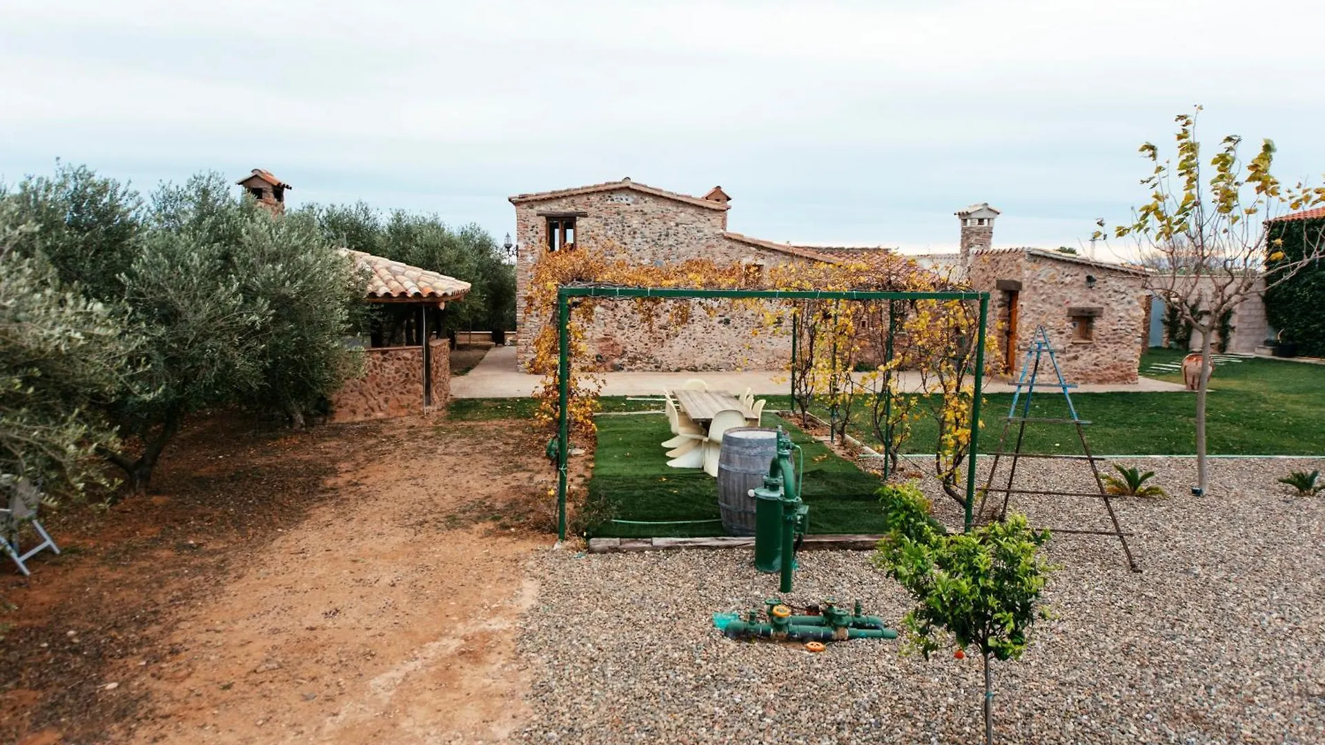 Casa Hostalets - Renovated Casa In The Middle Of The Olive Trees Near The Beach Riudoms 0*,  Espanha